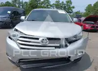 2013 Toyota Highlander фото