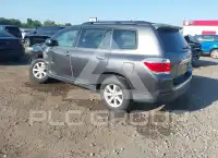 2013 Toyota Highlander фото