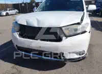2013 Toyota Highlander фото