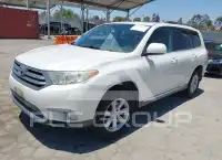 2013 Toyota Highlander фото