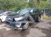 2013 Toyota Highlander фото