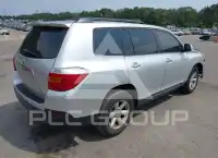 2013 Toyota Highlander фото