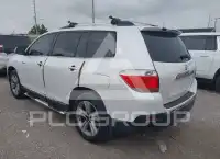 2013 Toyota Highlander photo