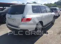 2013 Toyota Highlander фото