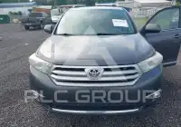 2013 Toyota Highlander фото