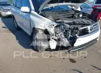 2013 Toyota Highlander фото