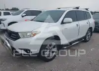 2013 Toyota Highlander photo