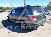 2013 Toyota Highlander фото