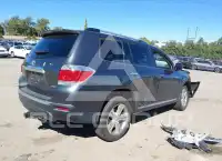2013 Toyota Highlander фото