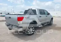 2013 Toyota TUNDRA photo