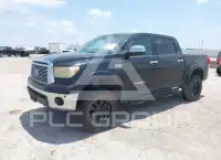 2013 Toyota TUNDRA photo