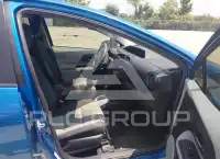 2013 Toyota PRIUS фото