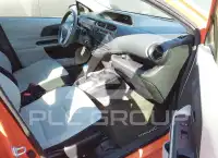 2013 Toyota PRIUS фото