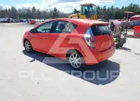2013 Toyota PRIUS фото