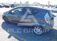 2013 Toyota PRIUS фото