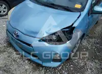 2013 Toyota PRIUS фото