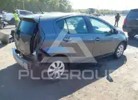 2013 Toyota PRIUS фото