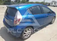 2013 Toyota PRIUS фото