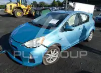 2013 Toyota PRIUS фото