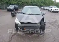 2013 Toyota PRIUS фото