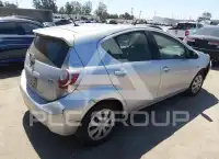 2013 Toyota PRIUS photo
