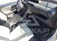 2013 Toyota PRIUS фото