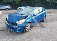 2013 Toyota PRIUS фото