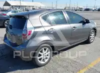 2013 Toyota PRIUS фото