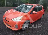 2013 Toyota PRIUS фото