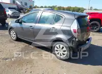 2013 Toyota PRIUS фото