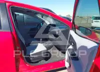 2013 Toyota PRIUS фото