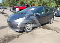 2013 Toyota PRIUS фото