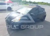 2013 Toyota PRIUS photo