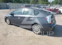 2013 Toyota PRIUS фото