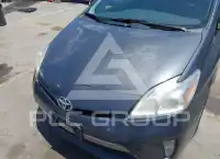 2013 Toyota PRIUS photo