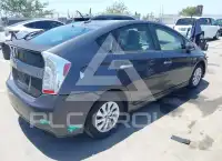 2013 Toyota PRIUS photo