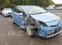 2013 Toyota PRIUS фото