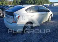 2013 Toyota PRIUS фото