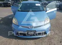 2013 Toyota PRIUS фото