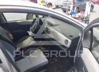 2013 Toyota YARIS фото