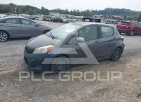 2013 Toyota YARIS фото