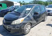 2013 Toyota YARIS фото