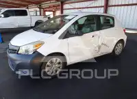 2013 Toyota YARIS фото