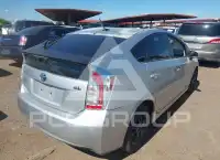2013 Toyota PRIUS фото