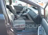 2013 Toyota PRIUS фото