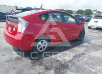 2013 Toyota PRIUS фото
