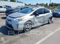 2013 Toyota PRIUS photo