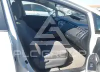 2013 Toyota PRIUS фото