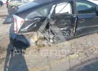 2013 Toyota PRIUS фото