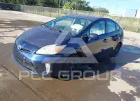 2013 Toyota PRIUS photo